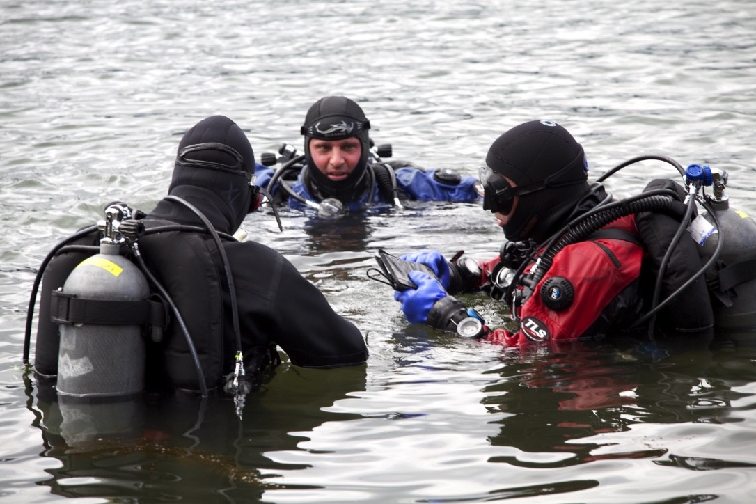 HUMAN FACTORS IN DIVING: ESSENTIALS CLASS